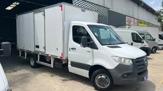 Carro 2.0 CDI DIESEL CHASSIS 517 EXTRA LONGO MANUAL