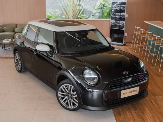 Carro 2.0 16V TWINPOWER GASOLINA S TOP 4P STEPTRONIC