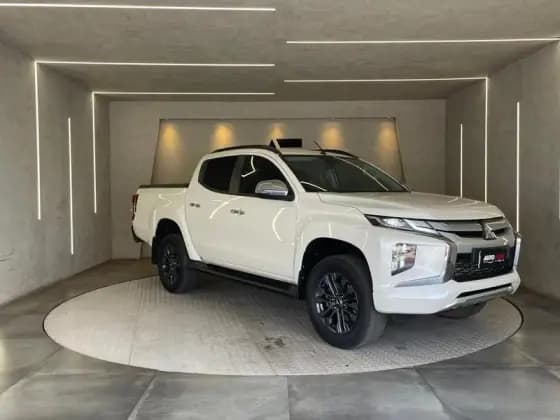 Carro 2.4 16V TURBO DIESEL SPORT HPE CD 4P 4X4 AUTOMÁTICO