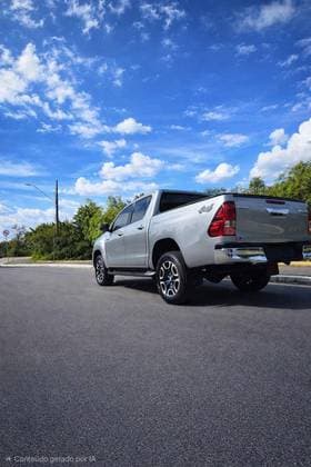 Carro 2.8 D-4D TURBO DIESEL CD SRV 4X4 AUTOMÁTICO