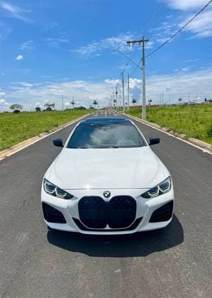 Carro 3.0 I6 TWINTURBO GASOLINA COUPÉ STEPTRONIC