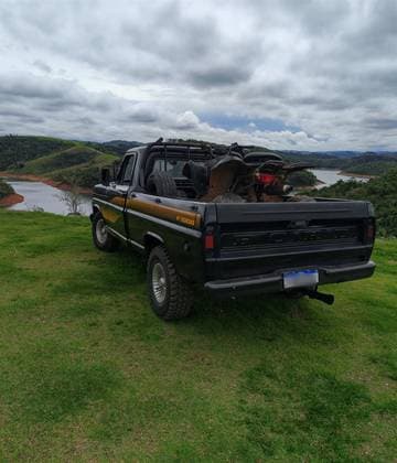 Carro 3.9 SUPER SÉRIE 4X2 CS 8V TURBO DIESEL 2P MANUAL