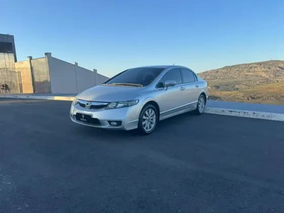 Carro 1.8 LXL 16V FLEX 4P AUTOMÁTICO