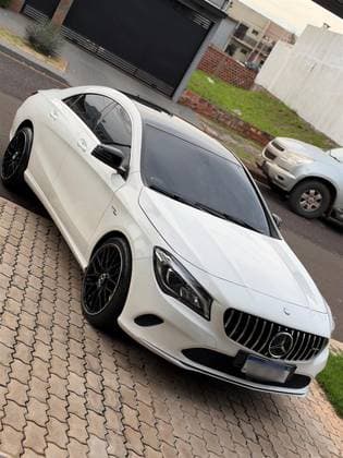 Carro 1.6 CGI GASOLINA 7G-DCT