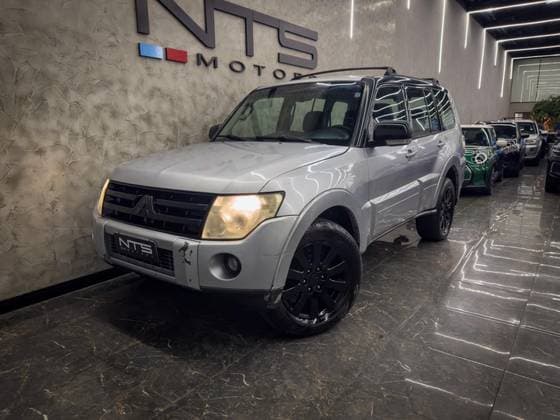 Carro 3.8 GLS 4X4 V6 24V GASOLINA 4P AUTOMÁTICO