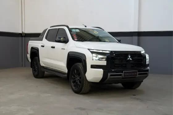 Carro 2.4 BITURBO DIESEL CD KATANA 4X4 AUTOMÁTICO