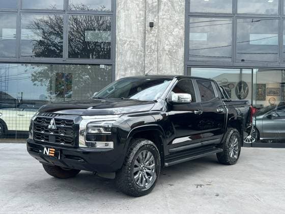 Carro 2.4 BITURBO DIESEL CD HPE 4X4 AUTOMÁTICO