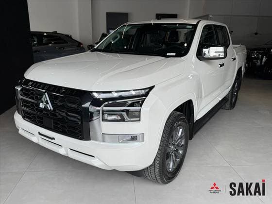 Carro 2.4 BITURBO DIESEL CD HPE 4X4 AUTOMÁTICO