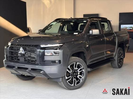 Carro 2.4 BITURBO DIESEL CD TARMAC 4X2 AUTOMÁTICO