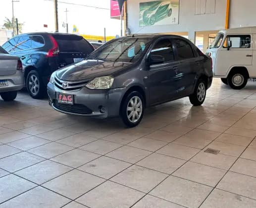 Carro 1.5 XS SEDAN 16V FLEX 4P MANUAL