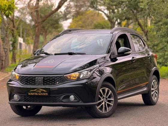 Carro 1.3 FIREFLY FLEX TREKKING CVT