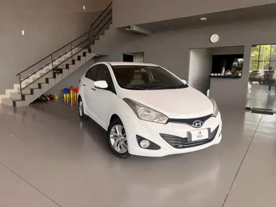Carro 1.6 PREMIUM 16V FLEX 4P AUTOMÁTICO
