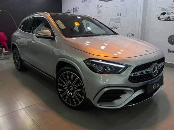 Carro 1.3 MHEV AMG LINE 7G-DCT