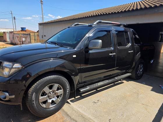 Carro 2.5 SV ATTACK 4X2 CD TURBO ELETRONIC DIESEL 4P MANUAL