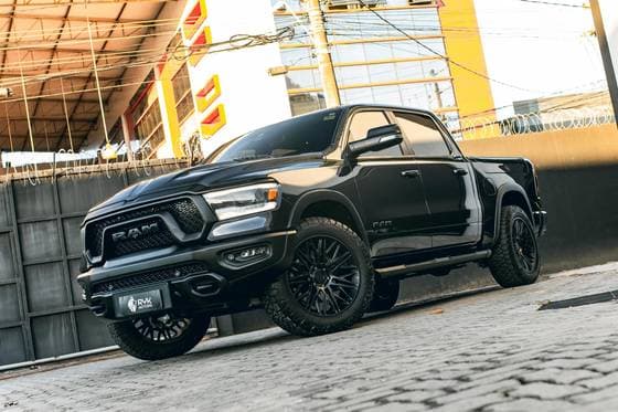 Carro 5.7 V8 GASOLINA REBEL CD 4X4 AUTOMÁTICO