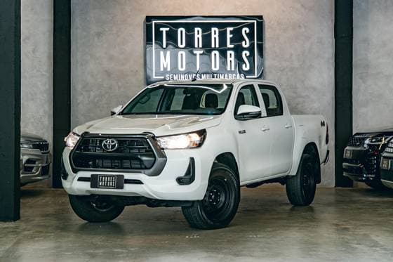 Carro 2.8 D-4D TURBO DIESEL CD POWER PACK 4X4 MANUAL