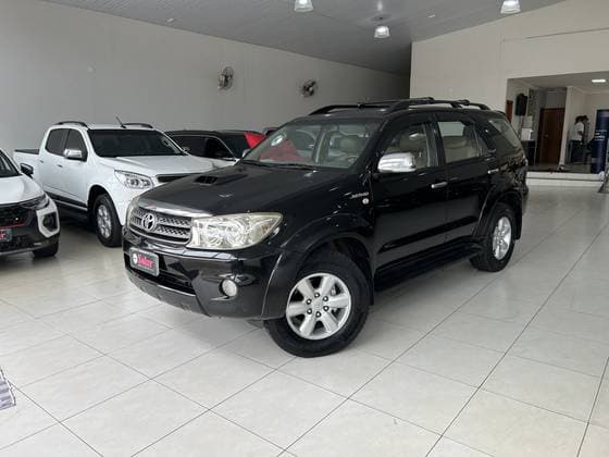Carro 3.0 SRV 4X4 7 LUGARES 16V TURBO INTERCOOLER DIESEL 4P AUTOMÁTICO