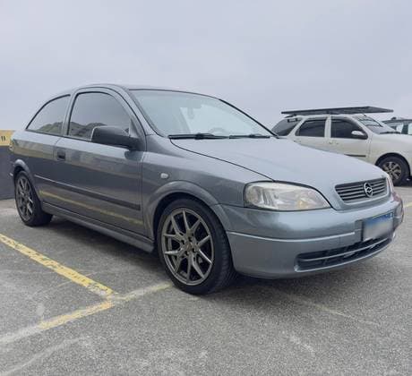 Carro 1.8 MPFI GL 8V GASOLINA 2P MANUAL