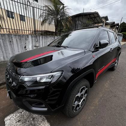 Carro 2.0 TD350 TURBO DIESEL TRAILHAWK AT9