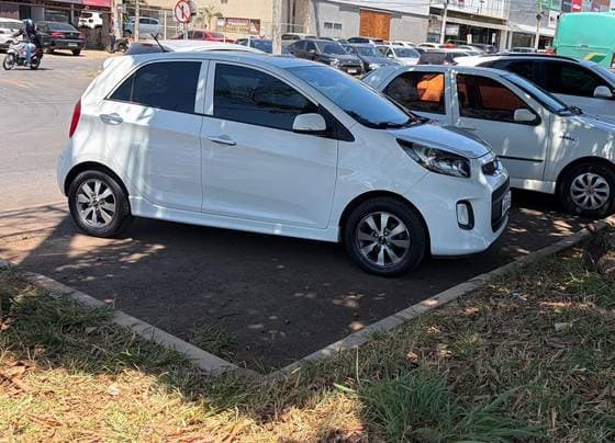 Carro 1.0 EX 12V FLEX 4P AUTOMÁTICO