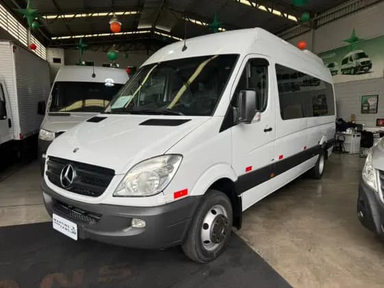 Carro 2.2 515 CDI VAN 18 LUGARES TETO ALTO 16V BI-TURBO DIESEL MANUAL