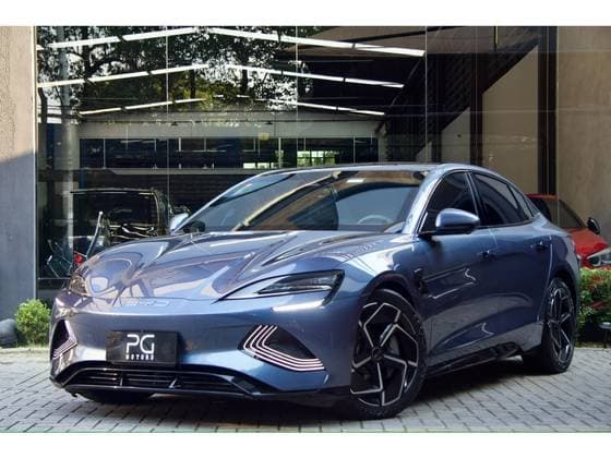 Carro 82,5 KW ELÉTRICO AWD