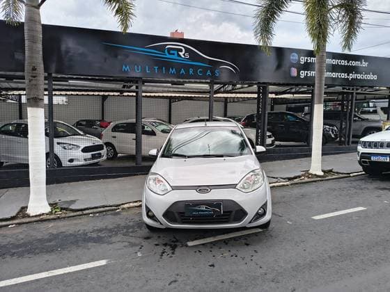 Carro 1.6 MPI CLASS SEDAN 8V FLEX 4P MANUAL