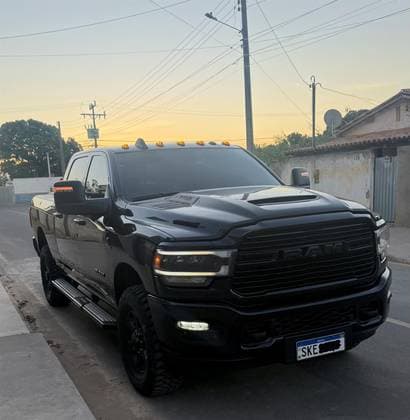 Carro 6.7 I6 TURBO DIESEL LARAMIE NIGHT EDITION CD 4X4 AUTOMÁTICO