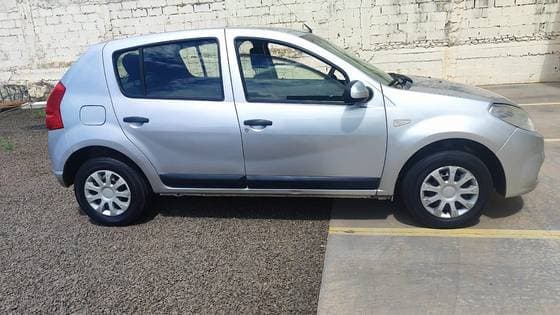 Carro 1.0 EXPRESSION 16V FLEX 4P MANUAL
