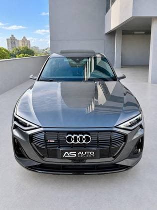 Carro ELÉTRICO PERFORMANCE BLACK QUATTRO