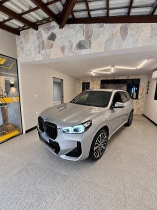 Carro 2.0 16V TURBO GASOLINA SDRIVE20I M SPORT STEPTRONIC
