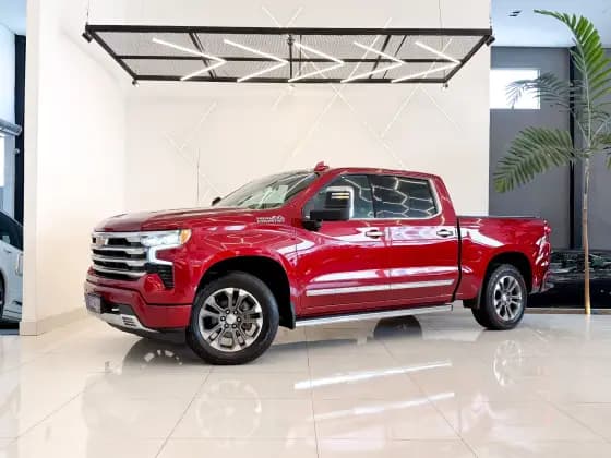 Carro 5.3 V8 GASOLINA 1500 HIGH COUNTRY 4X4 AUTOMÁTICO