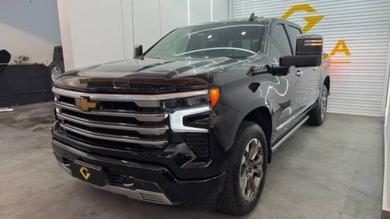 Carro 5.3 V8 GASOLINA 1500 HIGH COUNTRY 4X4 AUTOMÁTICO