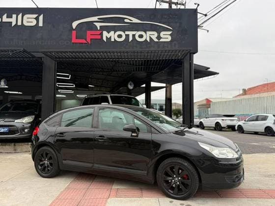 Carro 2.0 GLX PALLAS 16V FLEX 4P AUTOMÁTICO