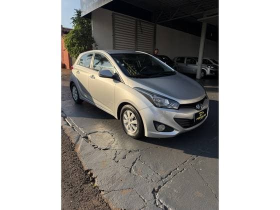 Carro 1.0 COMFORT PLUS 12V FLEX 4P MANUAL