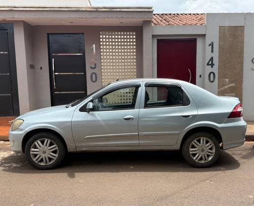 Carro 2.0 MPFI GLS 16V GASOLINA 4P AUTOMÁTICO