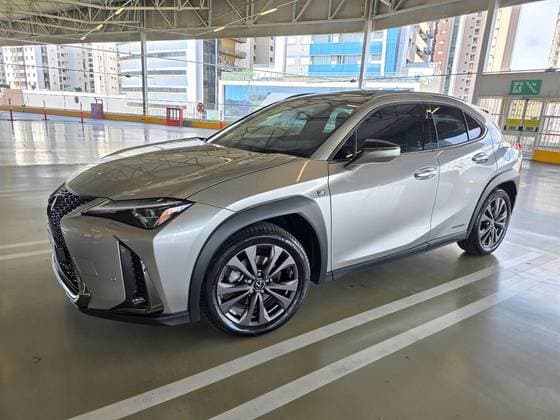 Carro 2.0 VVT-I HYBRID F-SPORT CVT