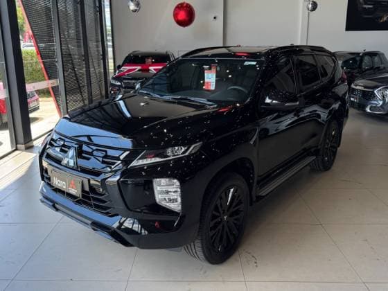 Carro 2.4 16V MIVEC TURBO DIESEL LEGEND BLACK AWD AUTOMÁTICO