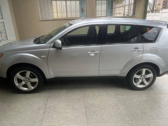 Carro 3.0 4X4 V6 24V GASOLINA 4P AUTOMÁTICO
