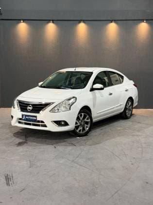 Carro 1.6 16V FLEXSTART UNIQUE 4P XTRONIC
