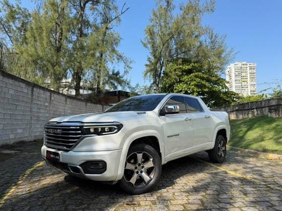 Carro 2.0 TURBO DIESEL LARAMIE 4X4 AUTOMÁTICO