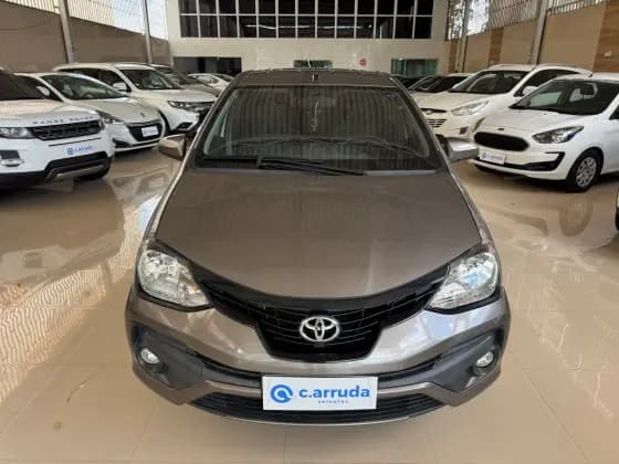 Carro 1.5 X SEDAN 16V FLEX 4P AUTOMÁTICO