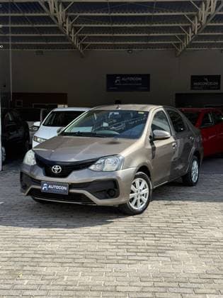 Carro 1.5 X PLUS 16V FLEX 4P MANUAL
