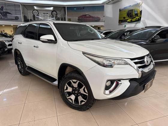 Carro 2.8 SRX 4X4 7 LUGARES 16V TURBO INTERCOOLER DIESEL 4P AUTOMÁTICO