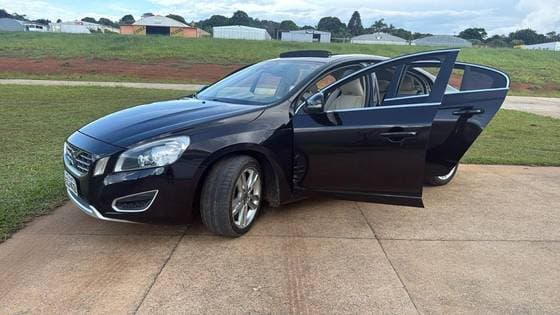 Carro 2.0 T5 DYNAMIC GASOLINA 4P AUTOMÁTICO