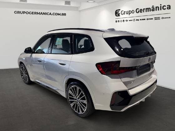 Carro ELÉTRICO XDRIVE30 M SPORT