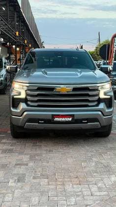 Carro 5.3 V8 GASOLINA 1500 HIGH COUNTRY 4X4 AUTOMÁTICO