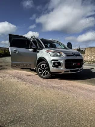 Carro 1.6 EXCLUSIVE 16V FLEX 4P AUTOMÁTICO