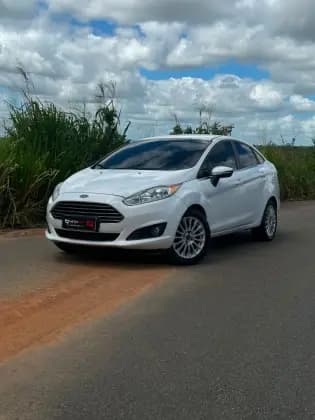 Carro 1.6 TITANIUM SEDAN 16V FLEX 4P POWERSHIFT