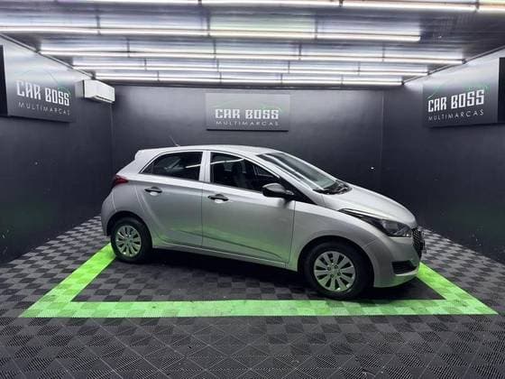 Carro 1.0 UNIQUE 12V FLEX 4P MANUAL